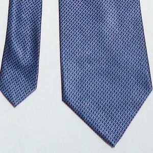 346 BROOKS BROTHERS PURE SILK TIE.